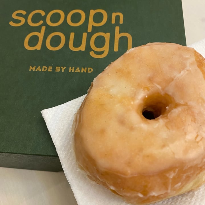 photo of Scoop 'n Dough Doughnuts shared by @nicolematos on  18 Dec 2021 - review