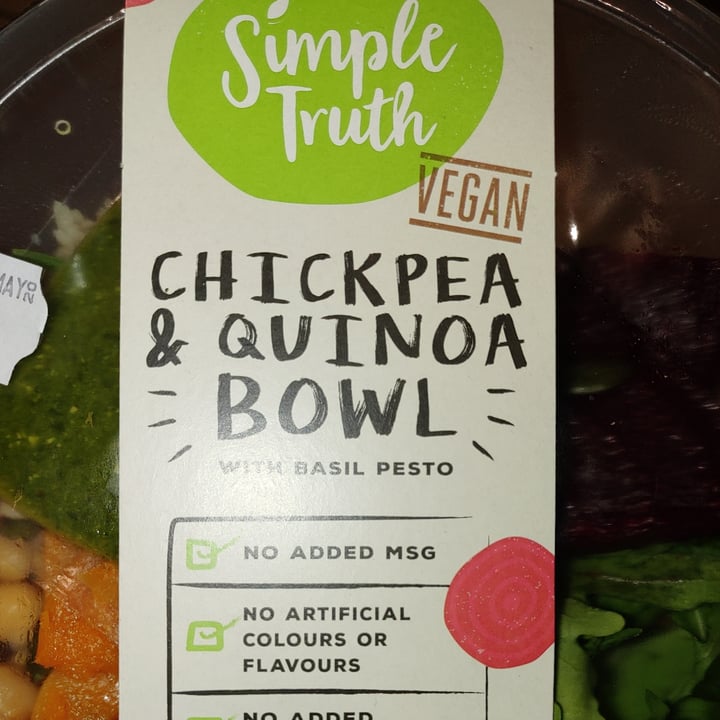 photo of Simple Truth Chickpea and Quinoa bowl shared by @pigsnpaws on  17 May 2020 - review