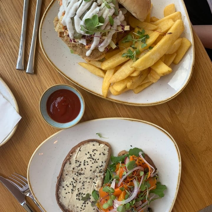 photo of Kaylee's Eatery The Lox shared by @holisticallyjess on  11 Oct 2021 - review