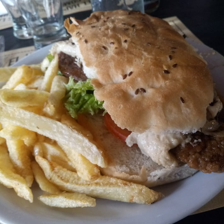 photo of El Gran Chopp Lomito Vegano shared by @valentinao on  04 Dec 2020 - review