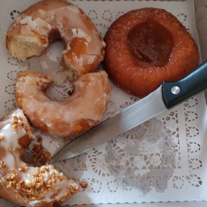 photo of Hulis Donuts Donuts shared by @deidrejohnson on  07 Aug 2021 - review