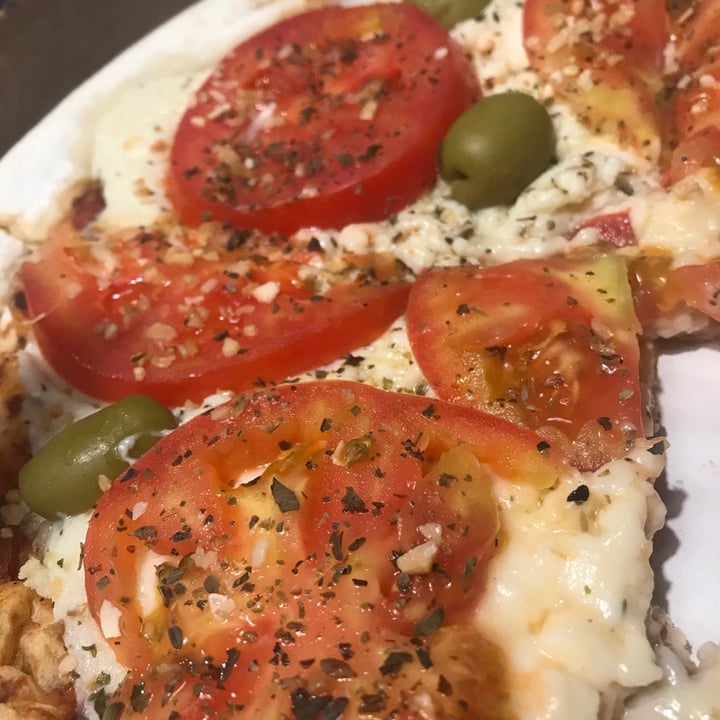 photo of Olivia Empanadas & Pizzas - Avellaneda Pizza Napolitana Vegana shared by @s3xc-r4t on  02 Aug 2021 - review