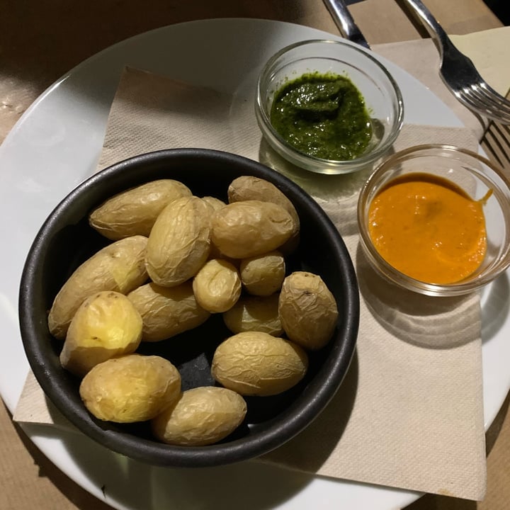 photo of TxuKruT Vegan Bar Papas Arrugás Con Mojo shared by @helenpfuertes on  16 Jan 2022 - review