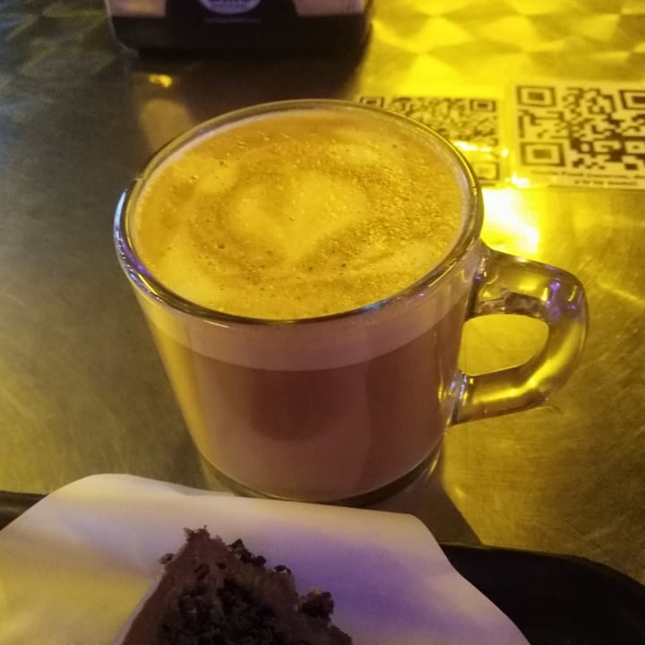 review photo of Elektra Punk & Food Capuchino shared by @angemunoz on 08 Nov 2021 - review