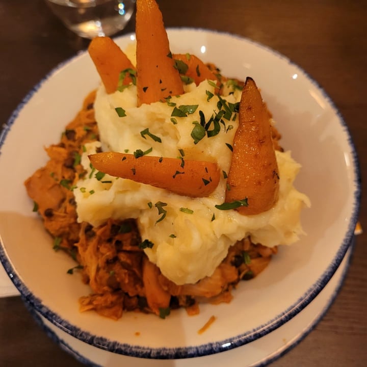 photo of Wulf & Lamb Marylebone Wulf Pie shared by @blairwaldorf on  22 Oct 2021 - review