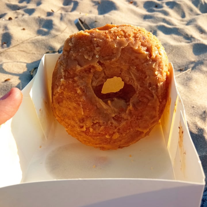 photo of DUH! Vegan Donuts Peanut Butter Donut shared by @diaz2020 on  23 Aug 2022 - review