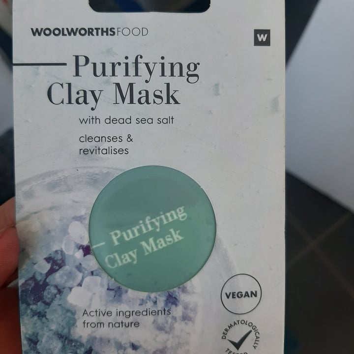 review photo of Woolworths Purifying Clay Mask- with added sea salt shared by @sineadsuter on 16 Dec 2020 - review