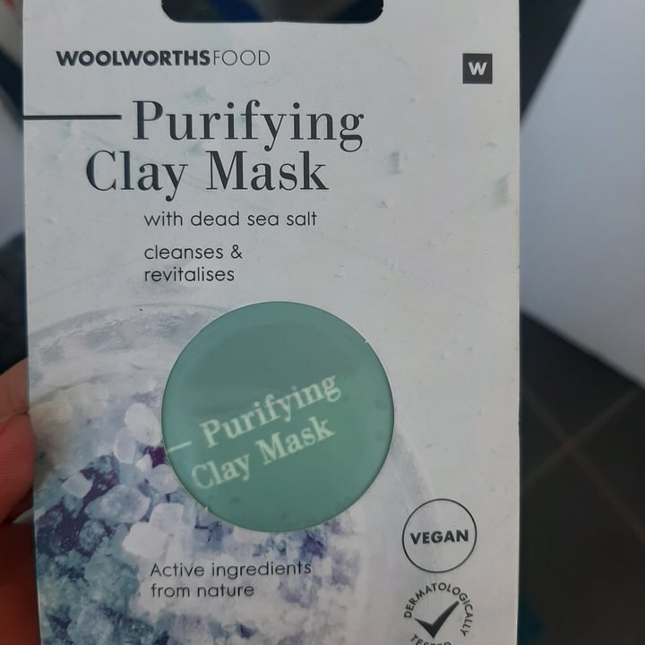 photo of Woolworths Purifying Clay Mask- with added sea salt shared by @sineadsuter on  16 Dec 2020 - review