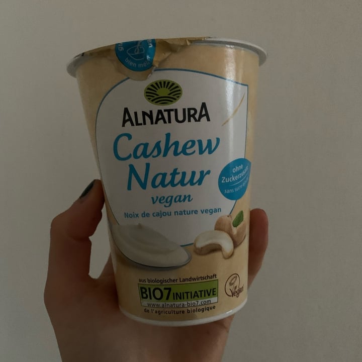 photo of Alnatura Joghurt Cashew Natur shared by @veganbypauline on  15 Mar 2022 - review