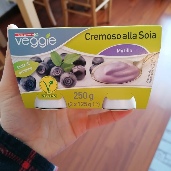 photo of Despar Veggie Yogurt cremoso alla soia mirtillo shared by @giorgiajj on  12 Apr 2022 - review