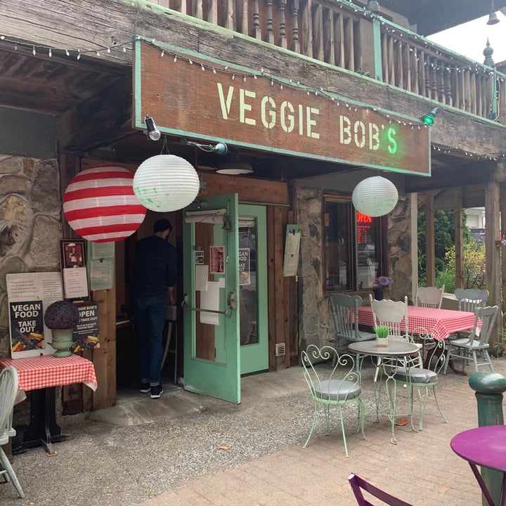 review photo of Veggie Bob's Kitchen Cafe Naughty Nachos shared by @csutor on 13 Sep 2020 - review