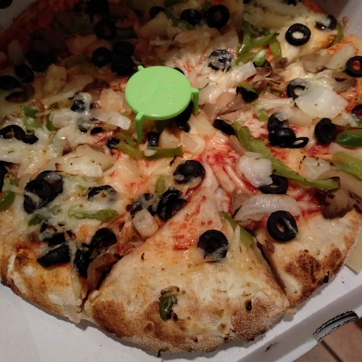 photo of Telepizza Pizza Vegana shared by @inesrecio on  05 Sep 2020 - review
