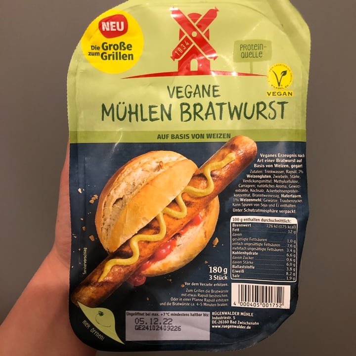 photo of Rügenwalder Mühle Vegane Mühlen Bratwurst shared by @evelynsarah on  17 Nov 2022 - review
