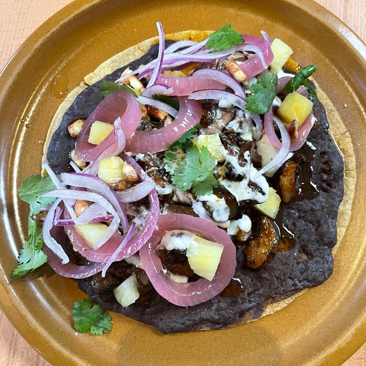 photo of Oleada Plant Based Taco Pastor shared by @yami92 on  18 Oct 2021 - review