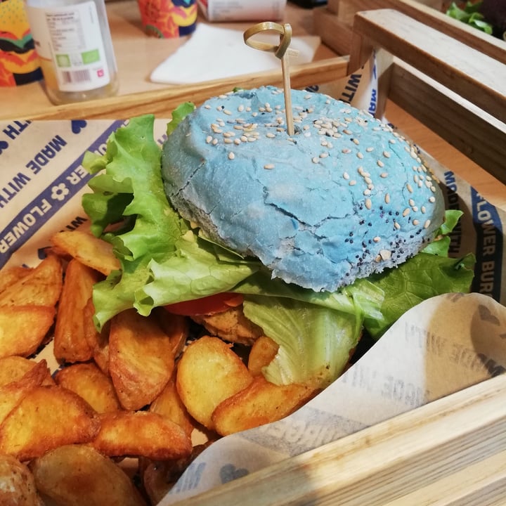 photo of Flower Burger Ocean burger shared by @omsohum on  29 Oct 2020 - review