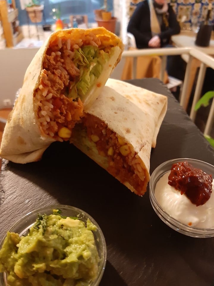 photo of Pura Vida Vegan Bar (Santa y Pura) Burrito de soja shared by @jaimtt on  05 Mar 2020 - review
