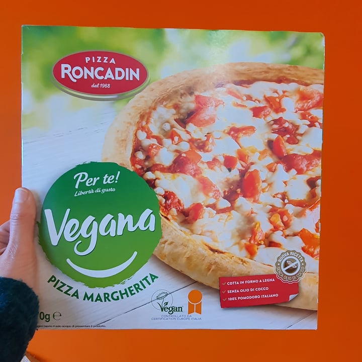 photo of Pizza roncadin Pizza vegana shared by @tanochefvegan on  07 Mar 2022 - review
