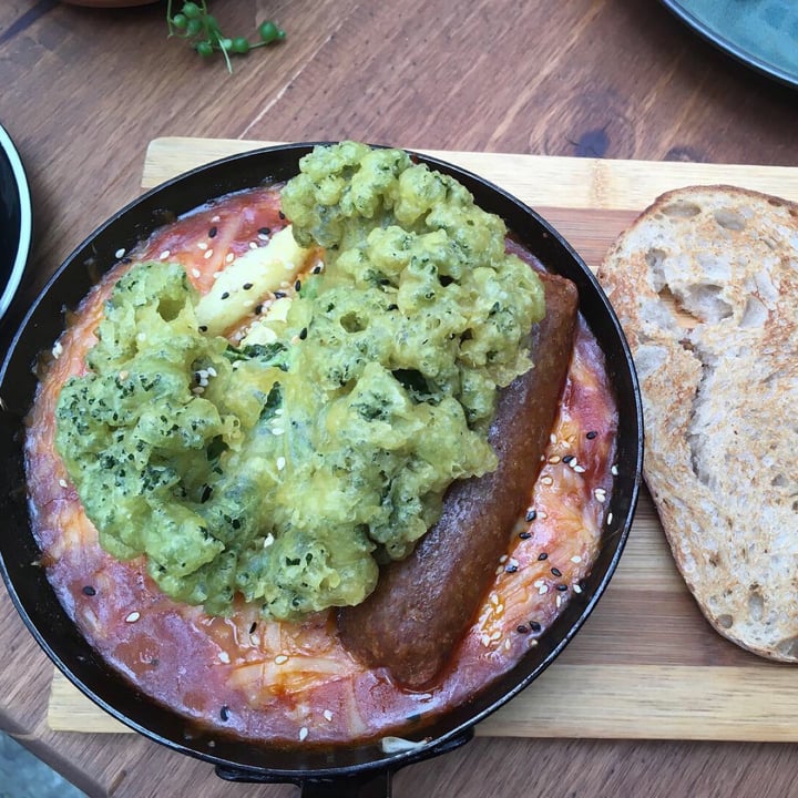photo of Infinite Café Plant-Powered Kitchen Baked Shakshuka shared by @sylvacharm on  15 Oct 2022 - review
