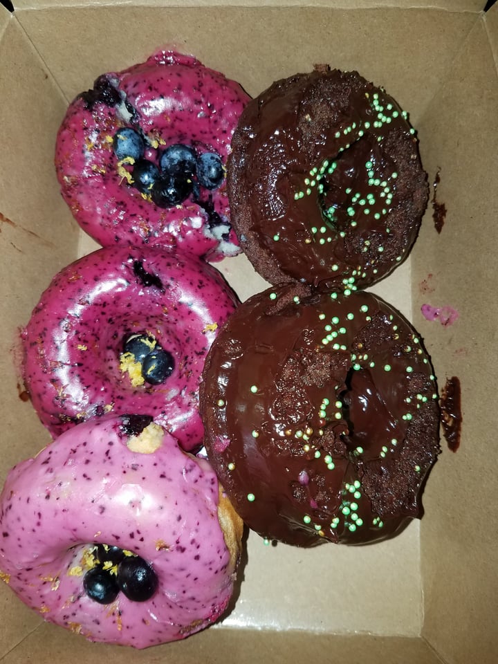 photo of Café 1610 Doughnuts shared by @taetae on  13 Sep 2020 - review