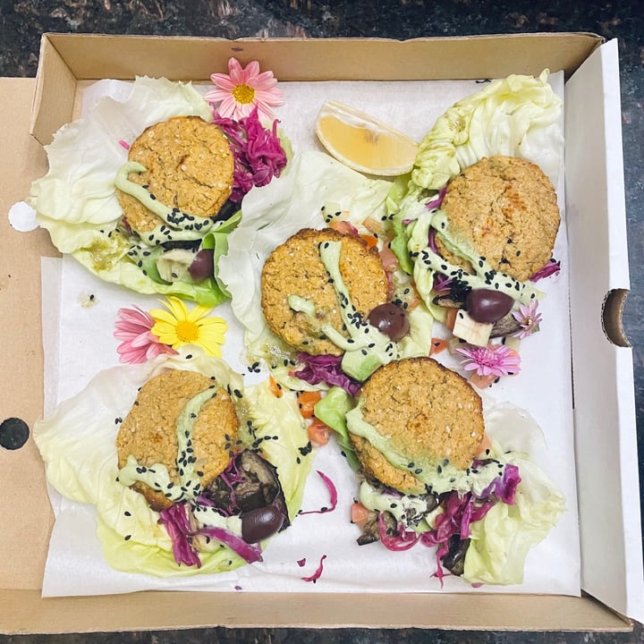 review photo of Free Food* Falafel Disco Salad shared by @mayavegan on 20 Apr 2021 - review