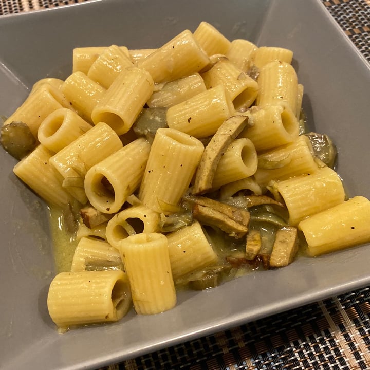 review photo of Ma Va' ? Restaurant Roma carbonara vegana shared by @loveg on 19 May 2021 - review