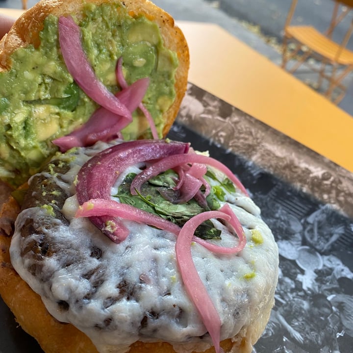 review photo of Fat Vegan Alitas shared by @ivvieyra on 11 Jan 2021 - review