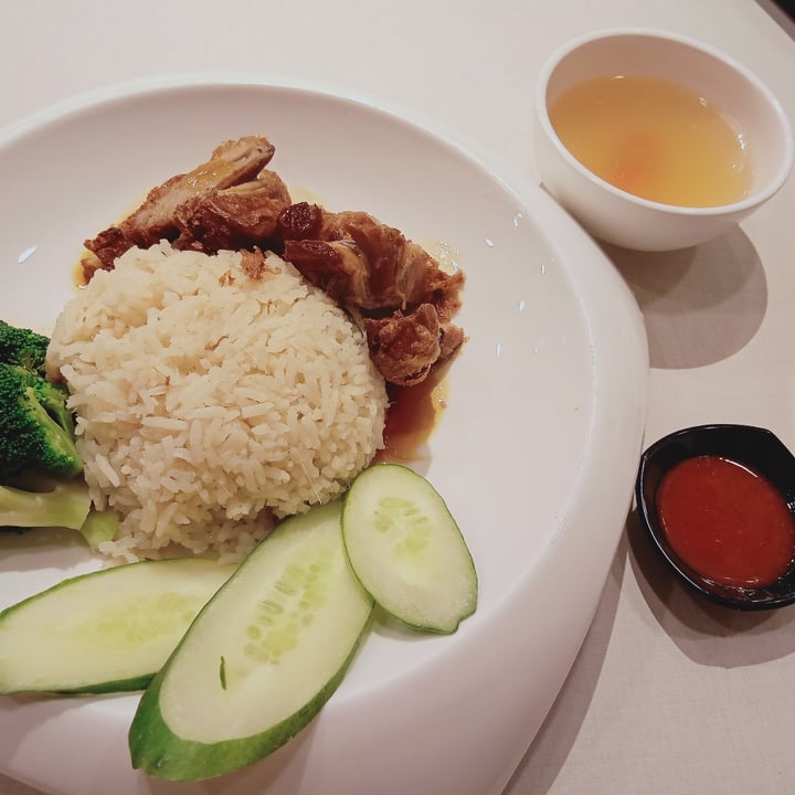 photo of D’life orchard gateway Roasted Chicken Rice shared by @veganspicegirl on  02 Jul 2022 - review
