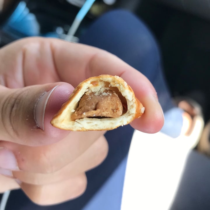 photo of Snyder's of Hanover Peanut Butter Filled Pieces shared by @curvycarbivore on  27 Jul 2020 - review