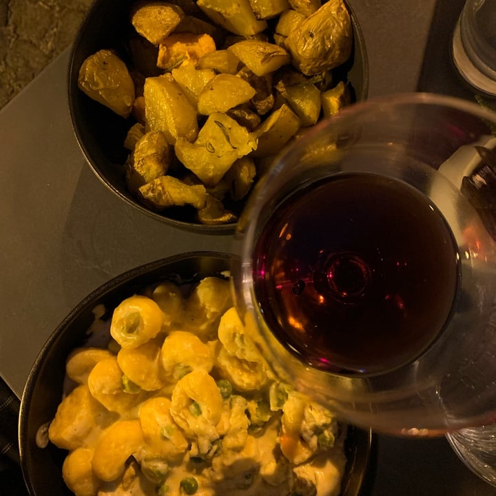 photo of Botanica Lab Cucina Gnocchetti di patate, crema di anacardi e melanzane affumicate, plant-based meat e erbette fresche shared by @thereformer on  11 Jun 2022 - review