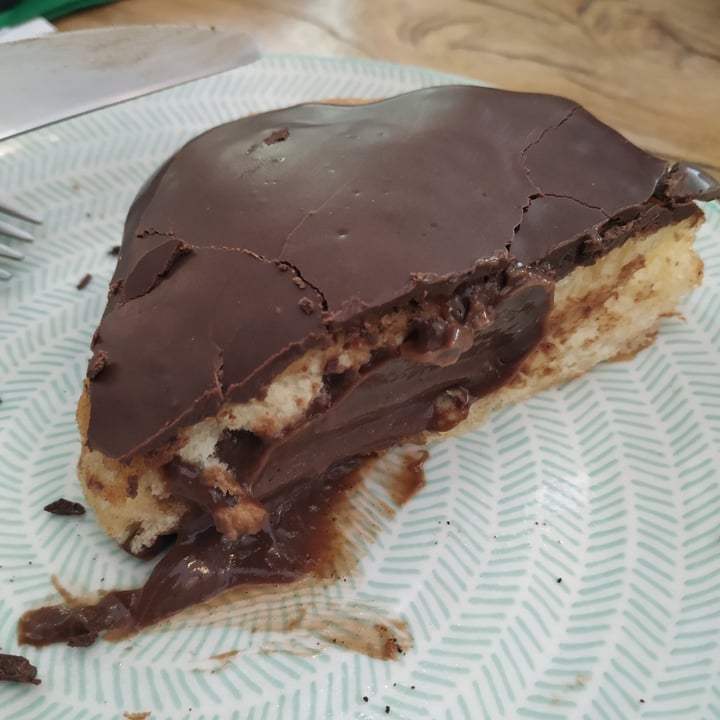 photo of VegAmazing Doughnuts Berlina chocolate shared by @runa on  26 Jun 2020 - review