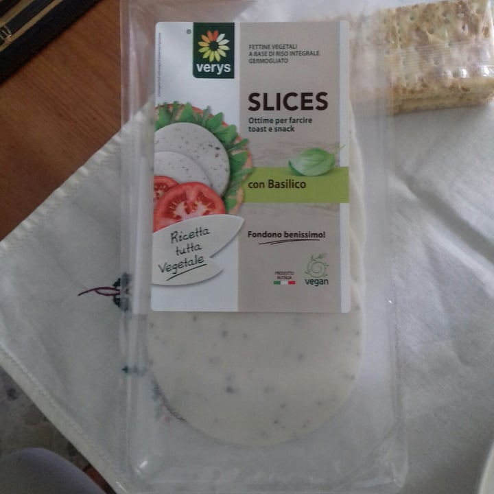 photo of Verys Fettine Formaggio Vegetale shared by @cicci on  07 Jul 2022 - review