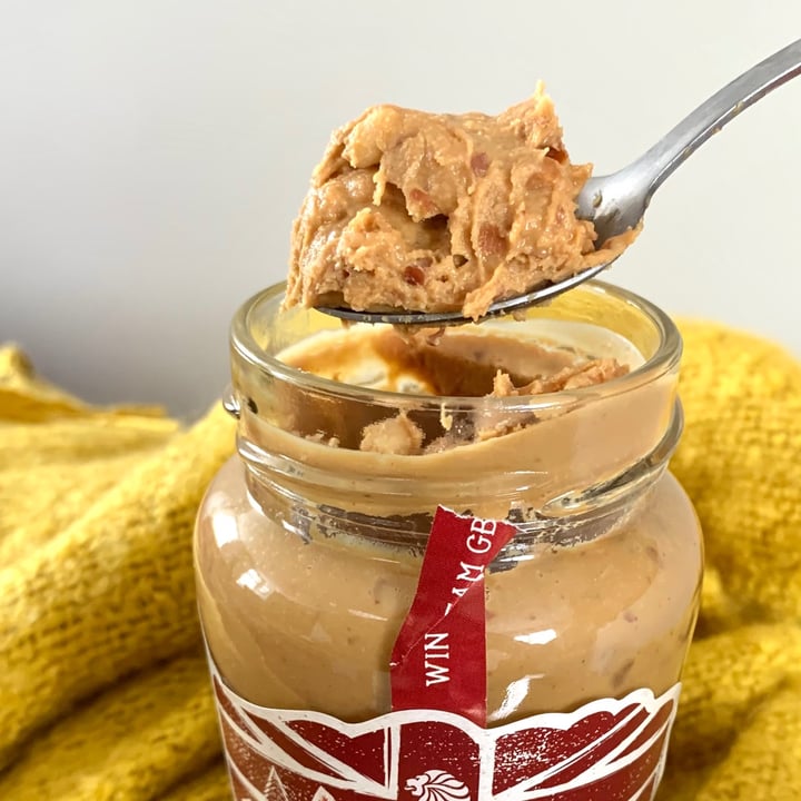 photo of Whole Earth Crunchy Peanut Butter Bio shared by @vegpledge on  15 Aug 2021 - review