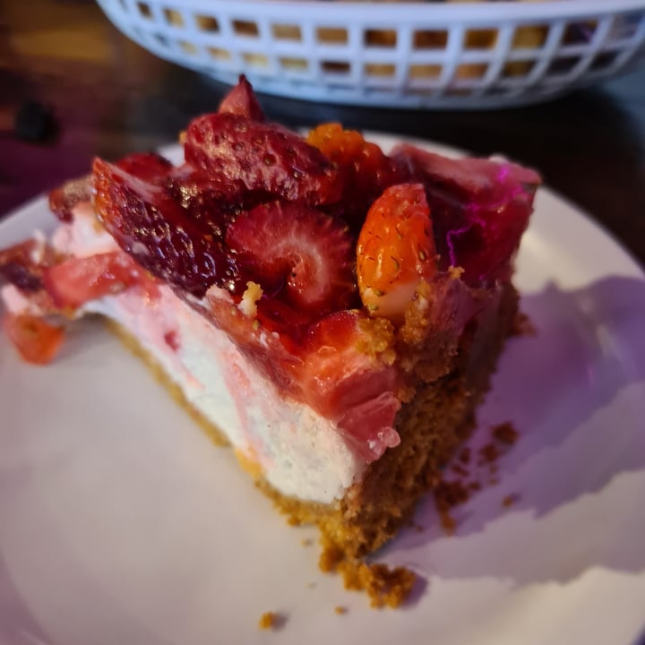 photo of I Should Be Souvlaki Strawberry Jelly Cheesecake shared by @jenl on  17 Oct 2021 - review