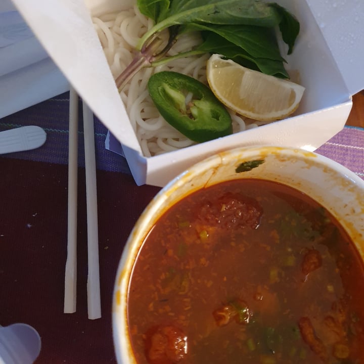 photo of Loving Hut Vegan Restaurant Bun Hue Spicy Noodle Soup shared by @anistavrou on  25 Oct 2020 - review