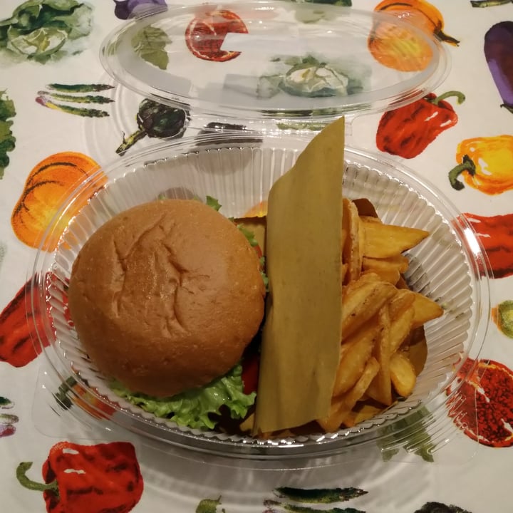 review photo of Ristorante Corso 61 Burger Corso70 shared by @rirene on 08 Feb 2021 - review