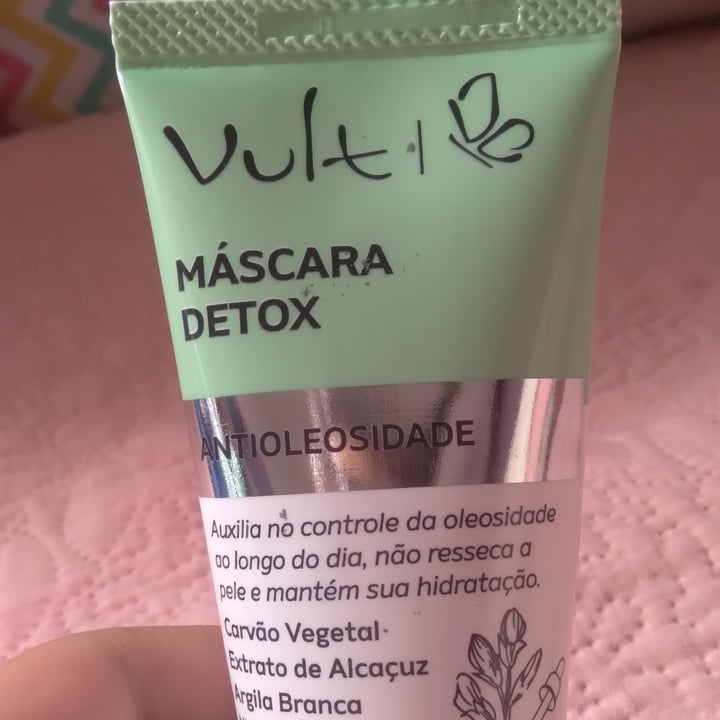 photo of Mascara Detox da Vult Macara Detox Da Vult shared by @lilianimais on  29 Jan 2022 - review