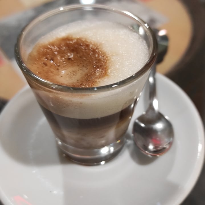 photo of Famiglia Chiari caffè macchiato soia shared by @lelepolly on  27 Apr 2022 - review