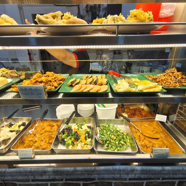 review photo of SHU Vegetarian Indian rojak shared by @jessnalism on 27 Jun 2022 - review