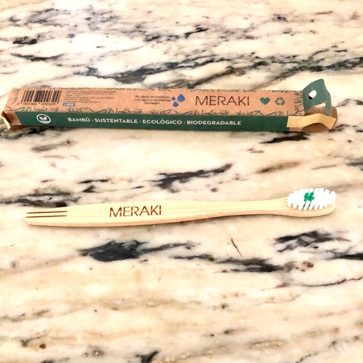 photo of Meraki Cepillo de Dientes shared by @lalis2010 on  21 Oct 2021 - review