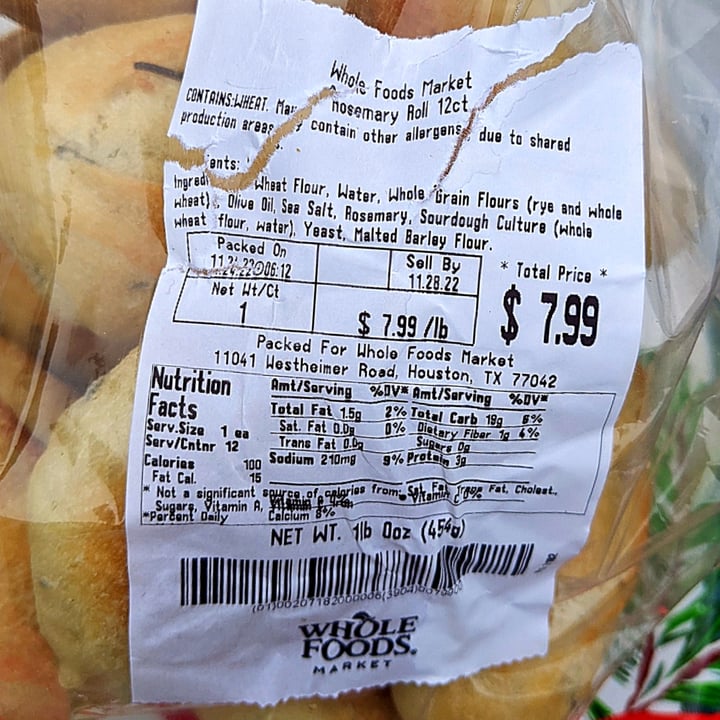 photo of Whole Foods Market Rosemary Sourdough Rolls shared by @veggieassassin on  25 Nov 2022 - review