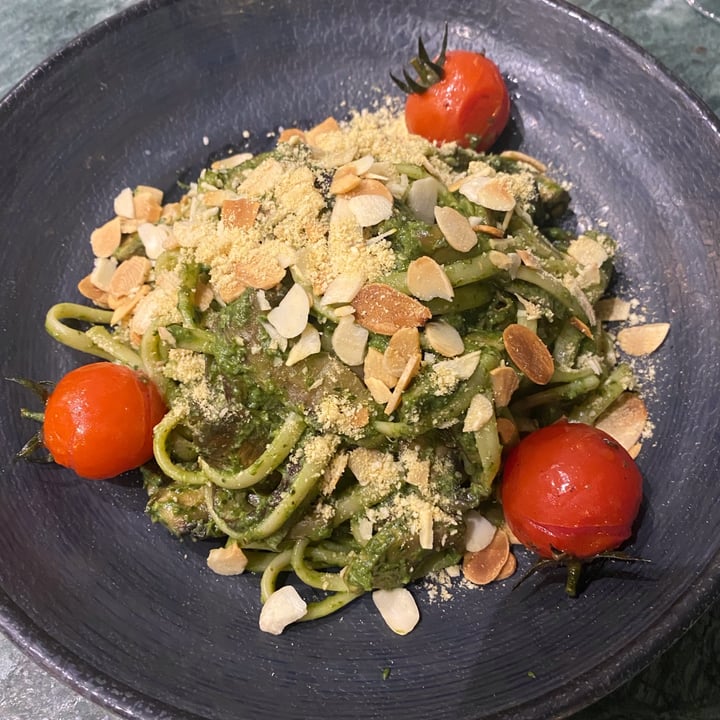 photo of The Green Affair - Chiado Pesto Linguine with Cherry Tomatoes shared by @ericadavide on  18 Apr 2022 - review