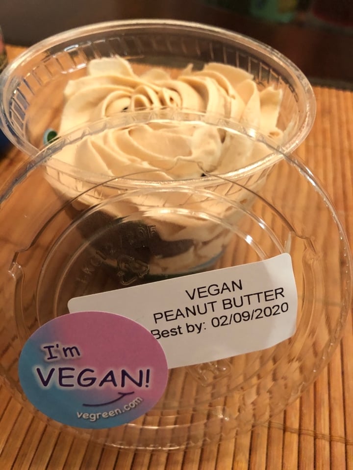 photo of VeGreen Burger Vegan Peanut Butter Dessert shared by @courtlynn on  05 Feb 2020 - review