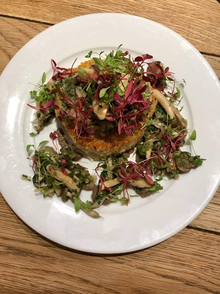 photo of Hot Numbers Coffee Celeriac & Potato Hash shared by @camveg2020 on  17 Jan 2020 - review