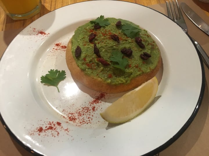review photo of OL'DAYS Coffee and Deli Avocado toast shared by @caidadematerium on 07 Mar 2020 - review