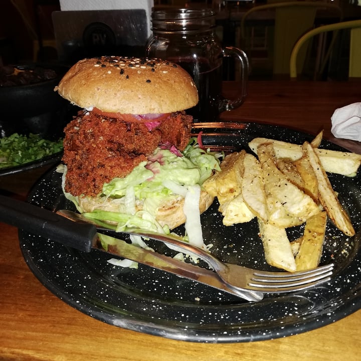 photo of Revolucion Verde Chickn Free Burger Fuego shared by @quetzal on  04 Jan 2021 - review