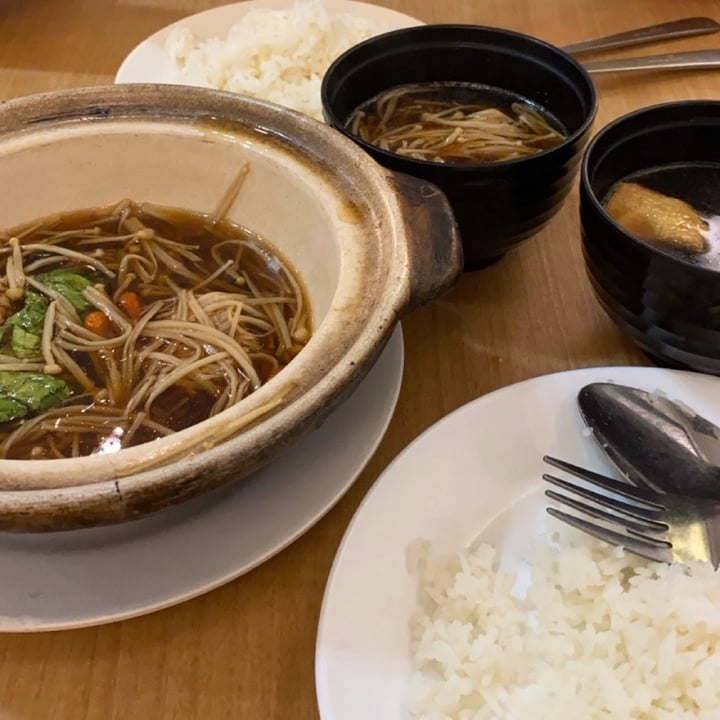 photo of D’Life Signature Claypot Bak Kut Teh 砂煲肉骨茶湯 shared by @leivegan on  28 Mar 2020 - review