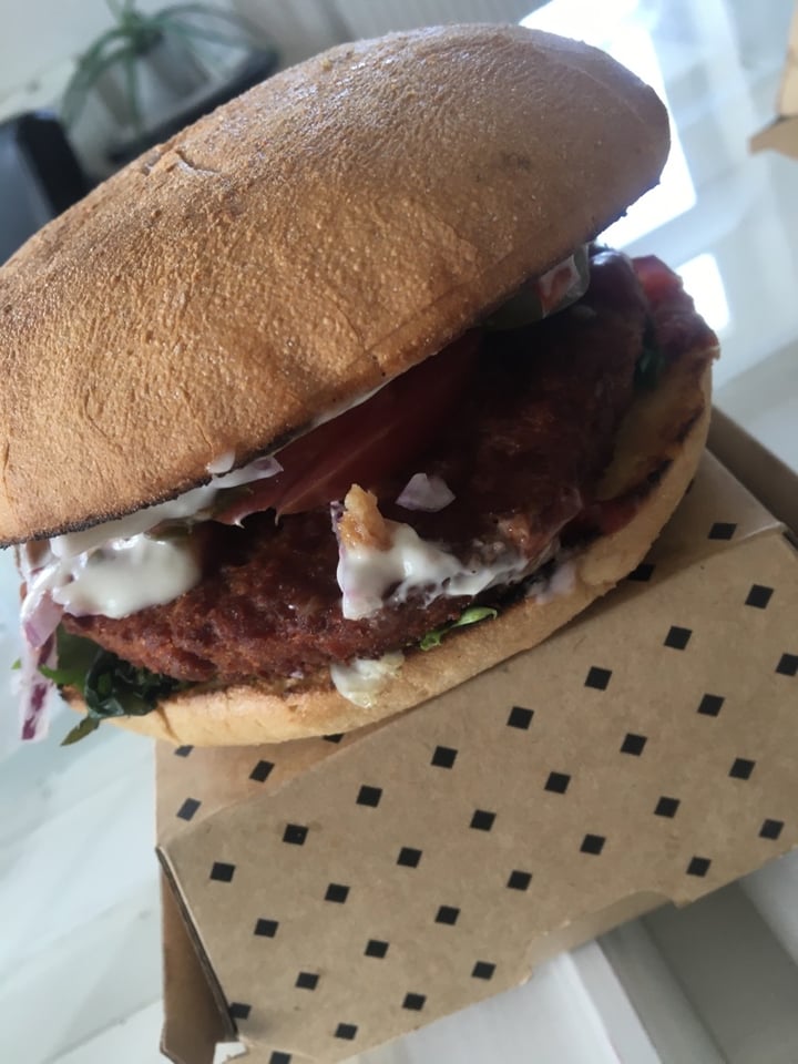 photo of Swing Kitchen - Schottenfeldgasse Chili Burger shared by @weganerin on  18 Apr 2020 - review