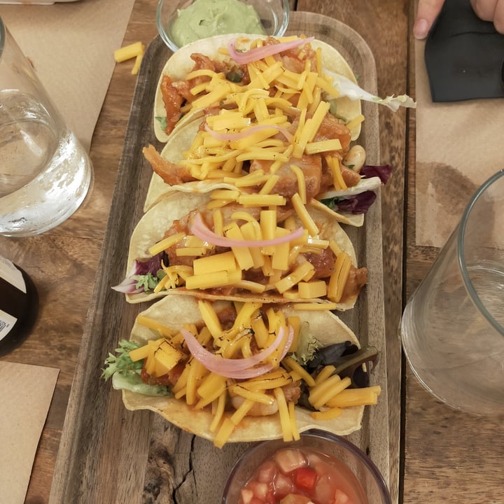 photo of Fresh Green Tacos vegan shared by @noevegan on  24 Jul 2021 - review