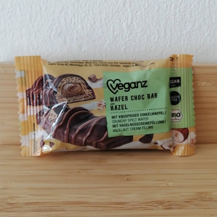 review photo of Veganz Wafer Choc Bar Hazel shared by @francescamomoli on 04 May 2022 - review