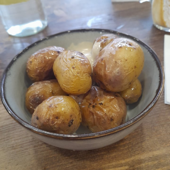 photo of Aujourd'hui Demain Patatas bravas shared by @alice50 on  14 Dec 2022 - review